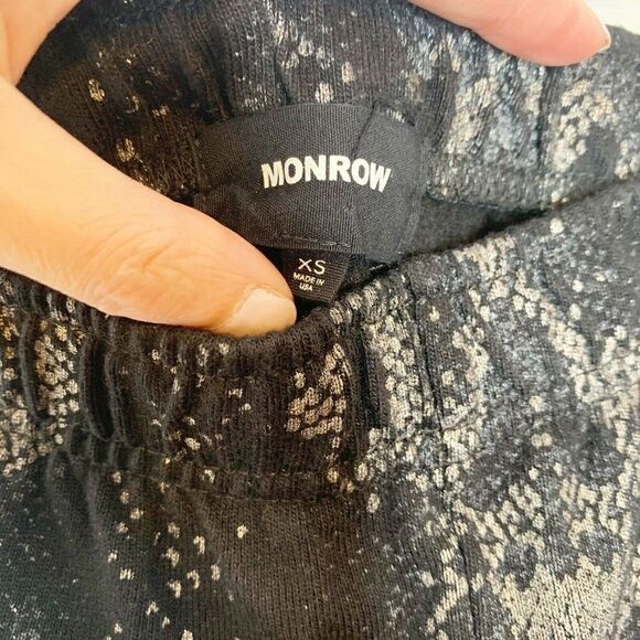 Monrow Women’s Black Casual Silver Python Snake Print Jogger Pants XS - Picture 6 of 9